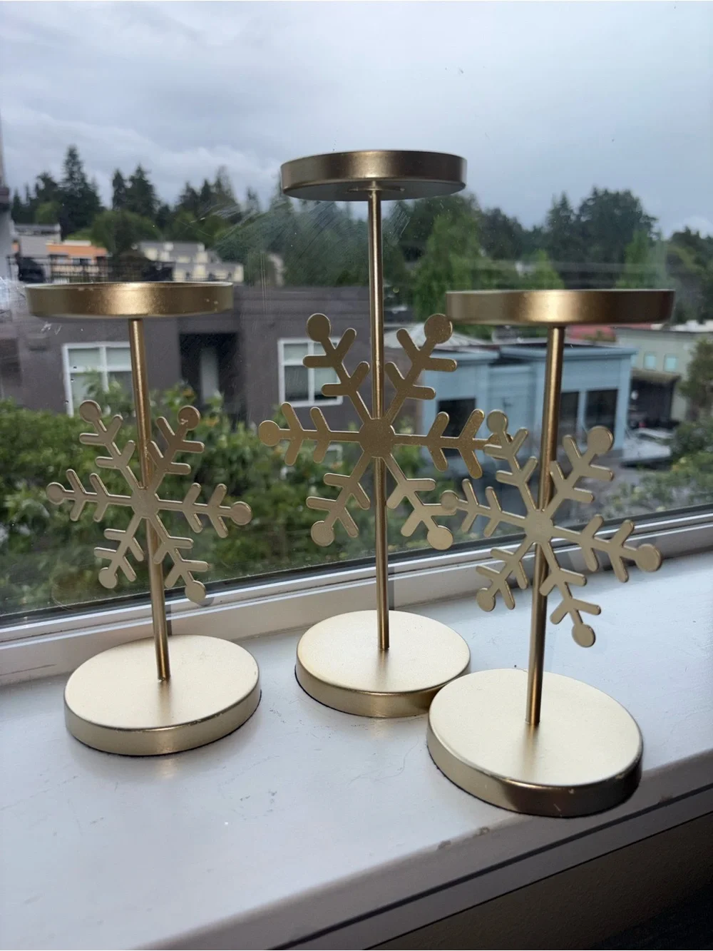 Gold Snowflake Candle Holders - Set of 3